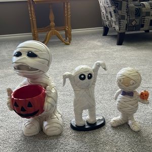 Marvin the mummy and friends Carl and Gus.